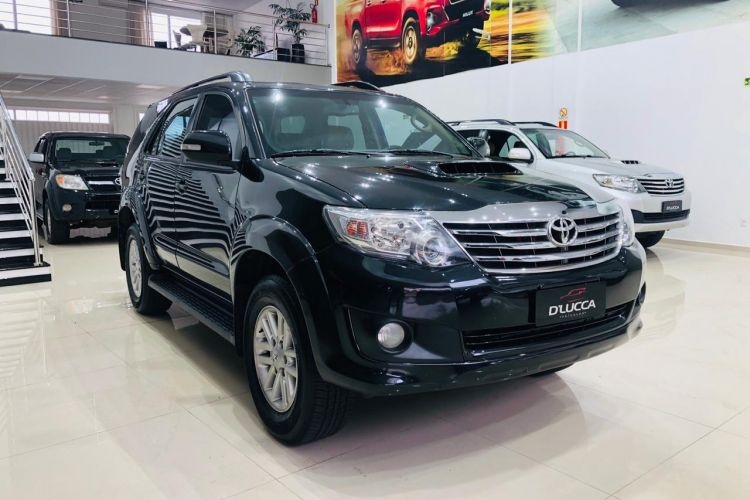 HILUX SW4 SRV