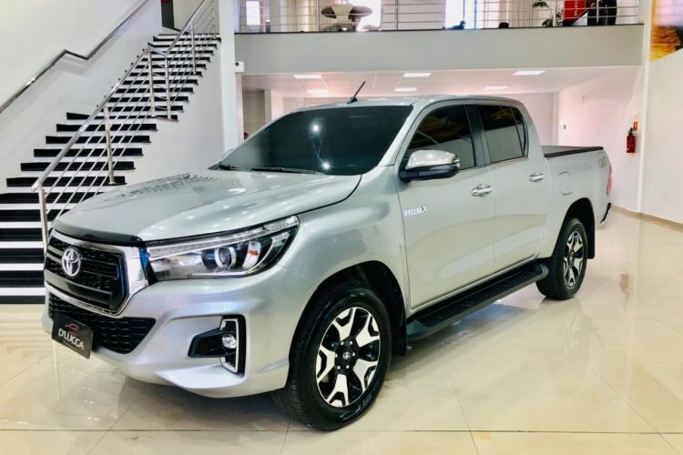 HILUX SRX