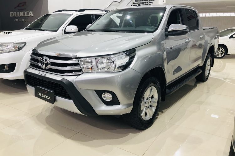 HILUX SRV