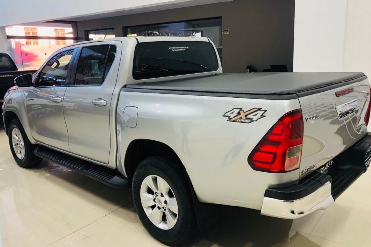 HILUX SRV