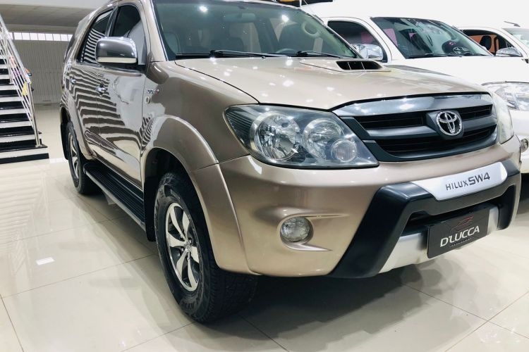 HILUX SW4 SRV