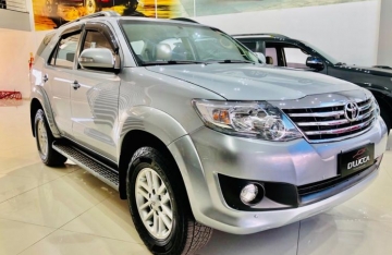 HILUX SW4 SR