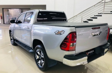 HILUX SRX