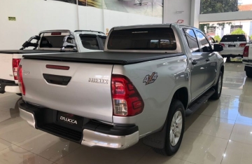 HILUX